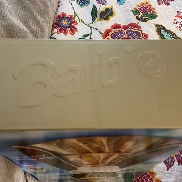 1996 Holiday Barbie. New in box. - Picture 5 of 7